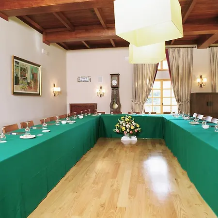 Hotel De 4*