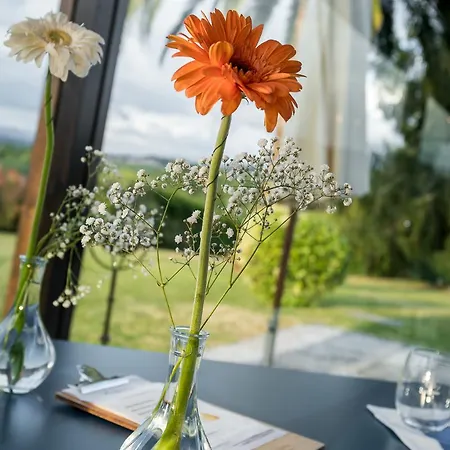Hotel De 4*