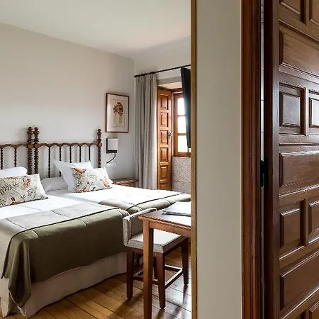 Hotel De 4*